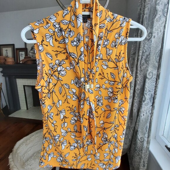 Adrienne Vittadini sleeveless printed blouse, - Picture 3 of 5